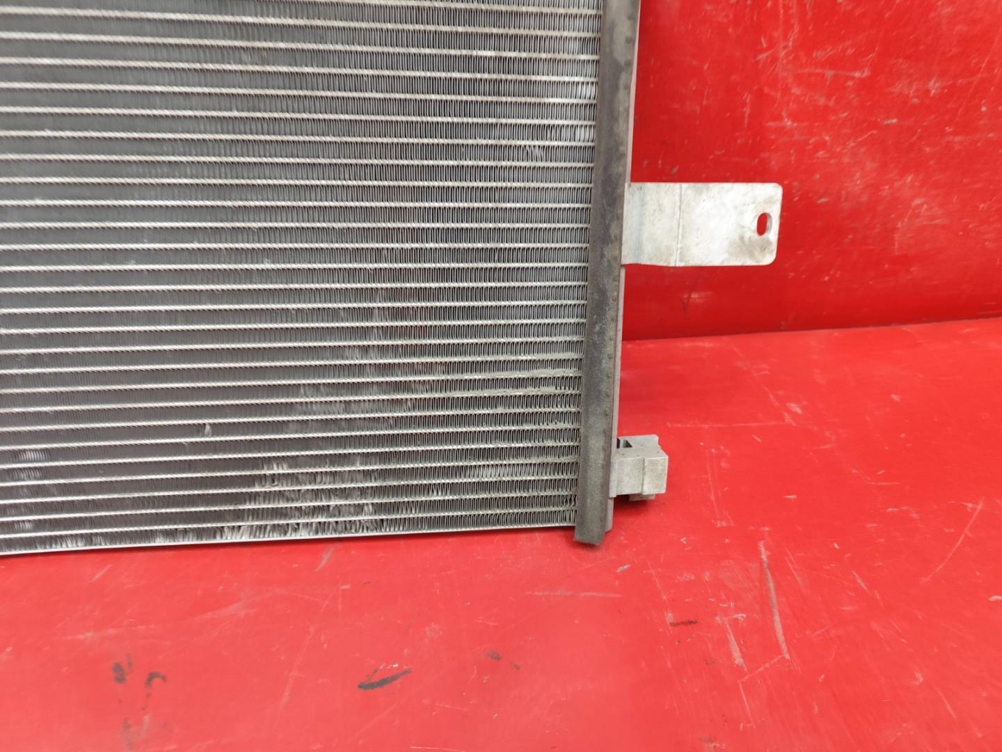 Радиатор кондиционера / конденсер