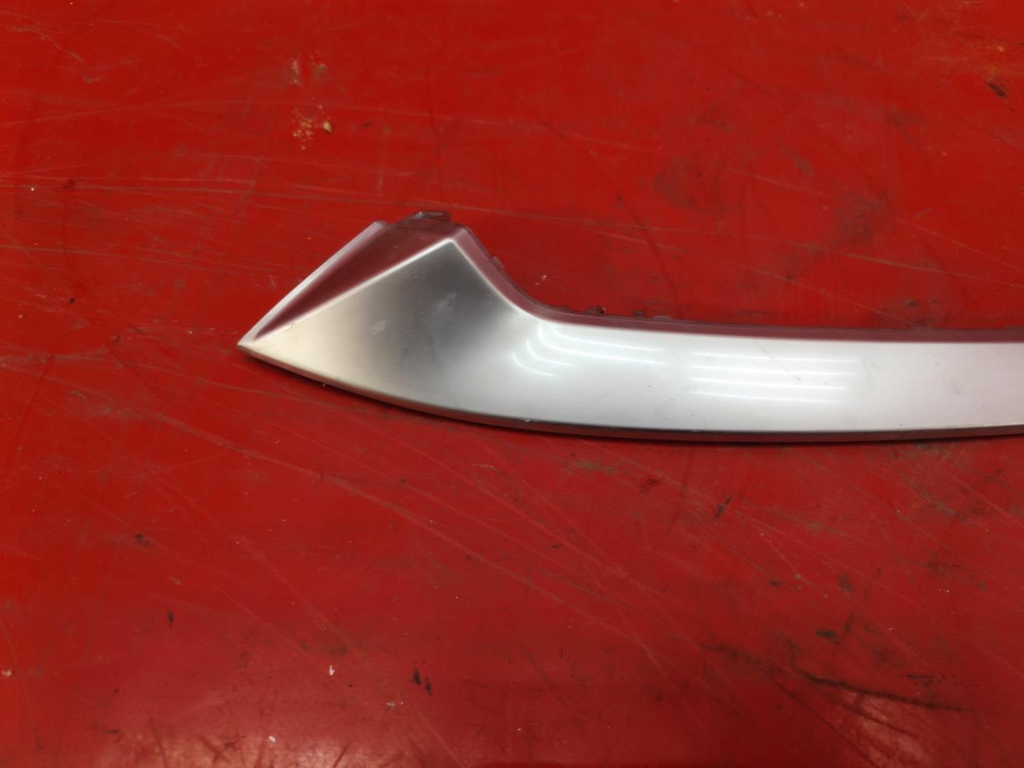 Молдинг фары