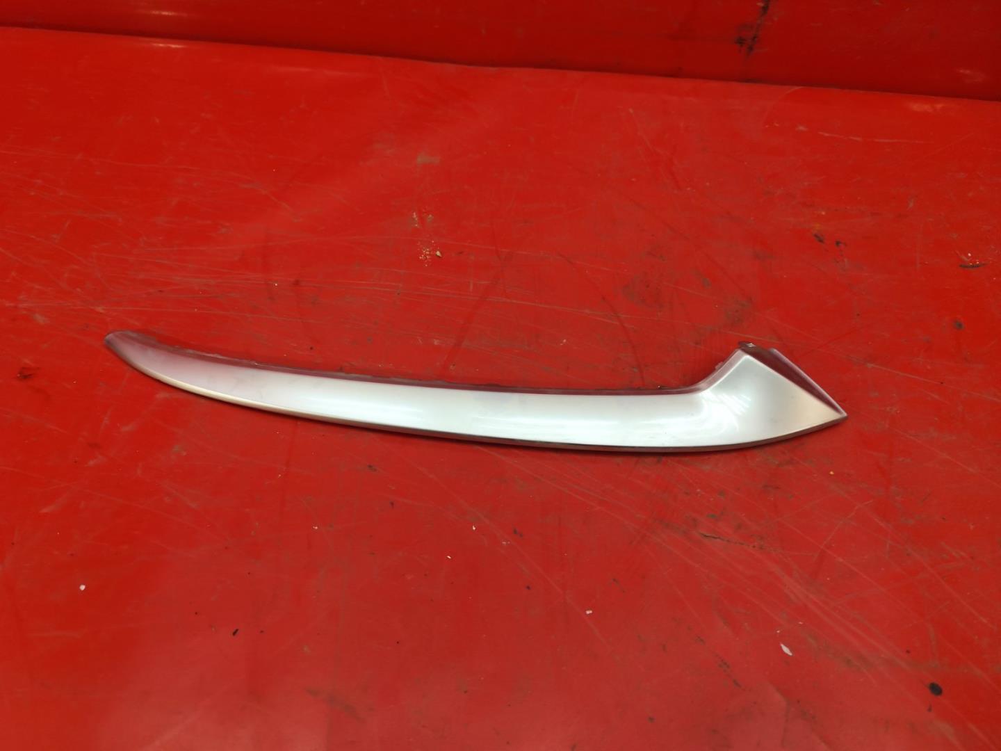 Молдинг фары