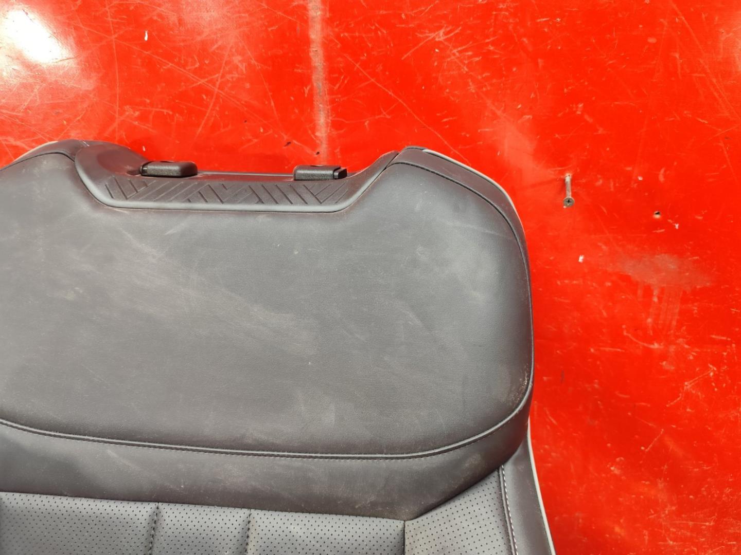 Спинка сидения