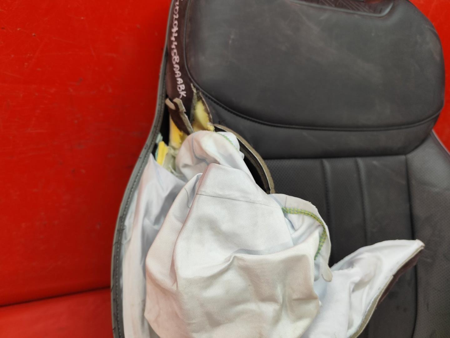 Спинка сидения