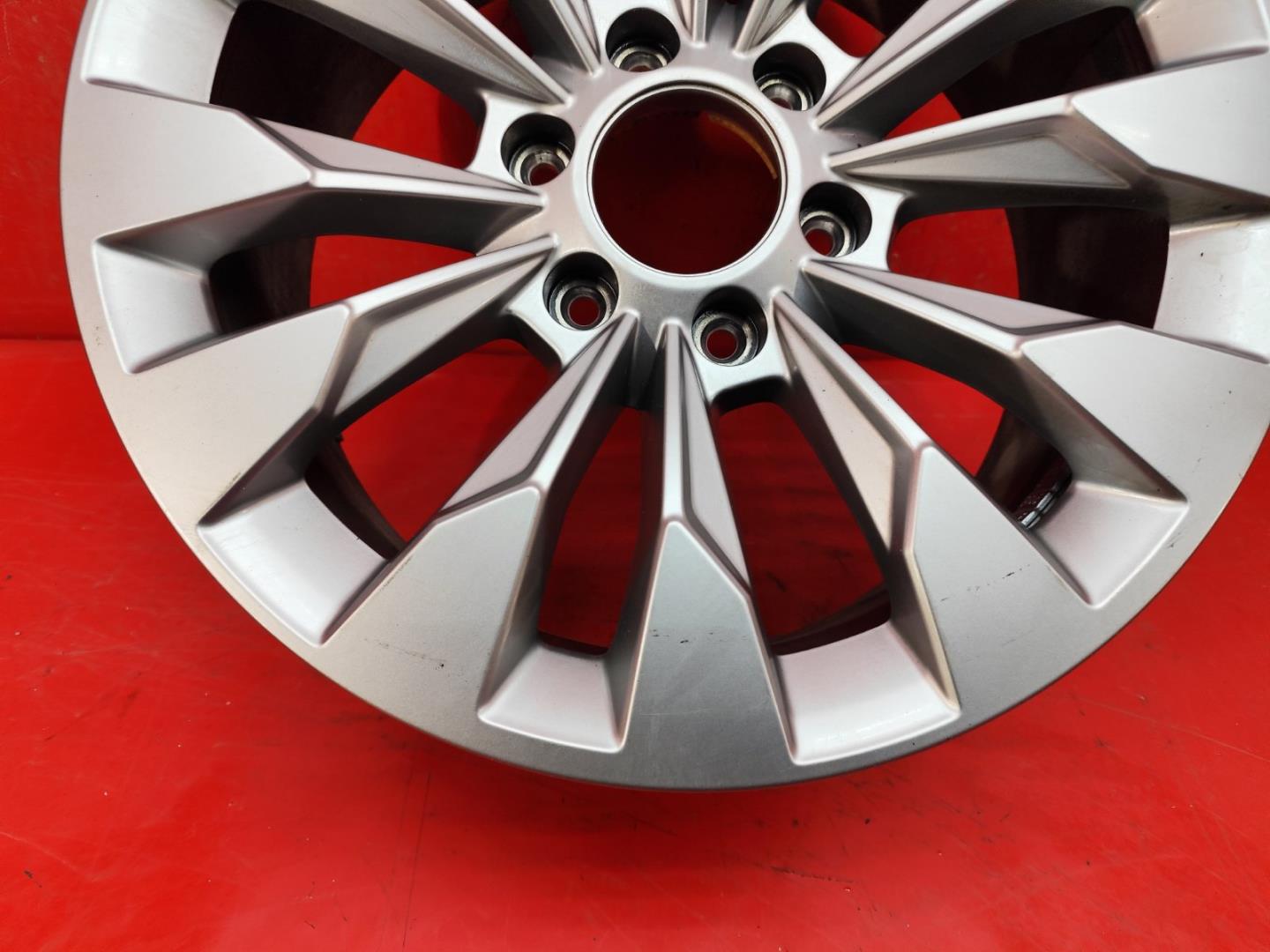 Диск колесный литой легкий сплав