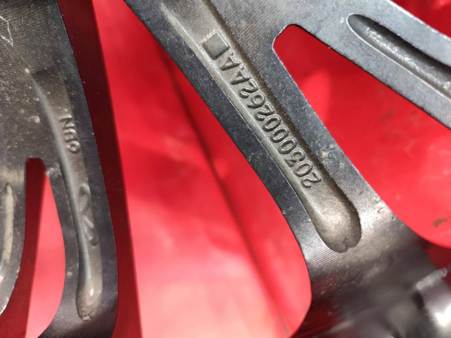 Диск колесный литой легкий сплав