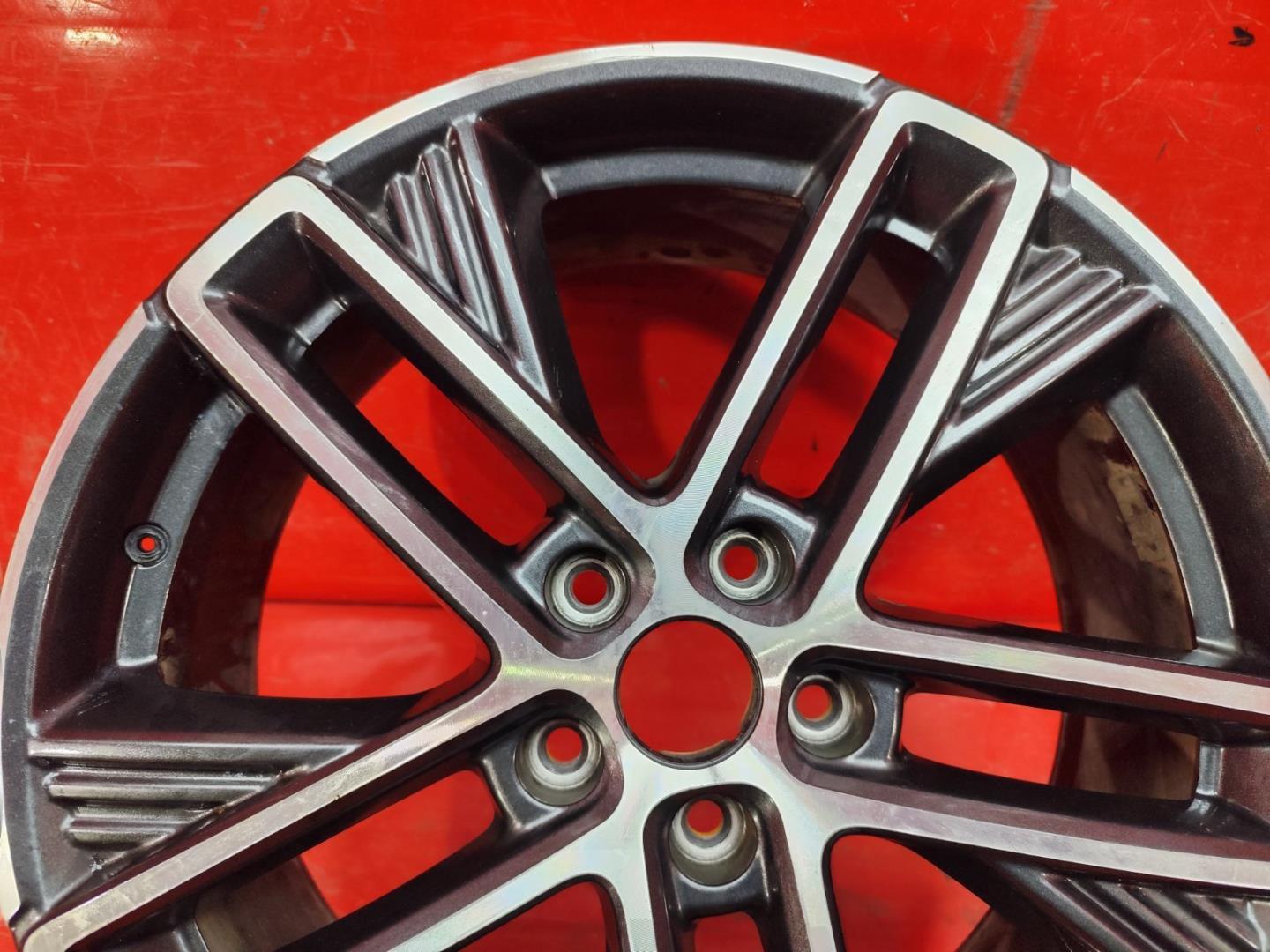 Диск колесный литой легкий сплав