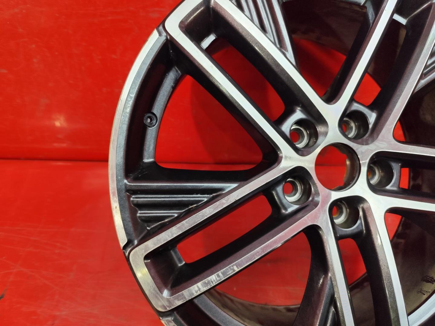 Диск колесный литой легкий сплав