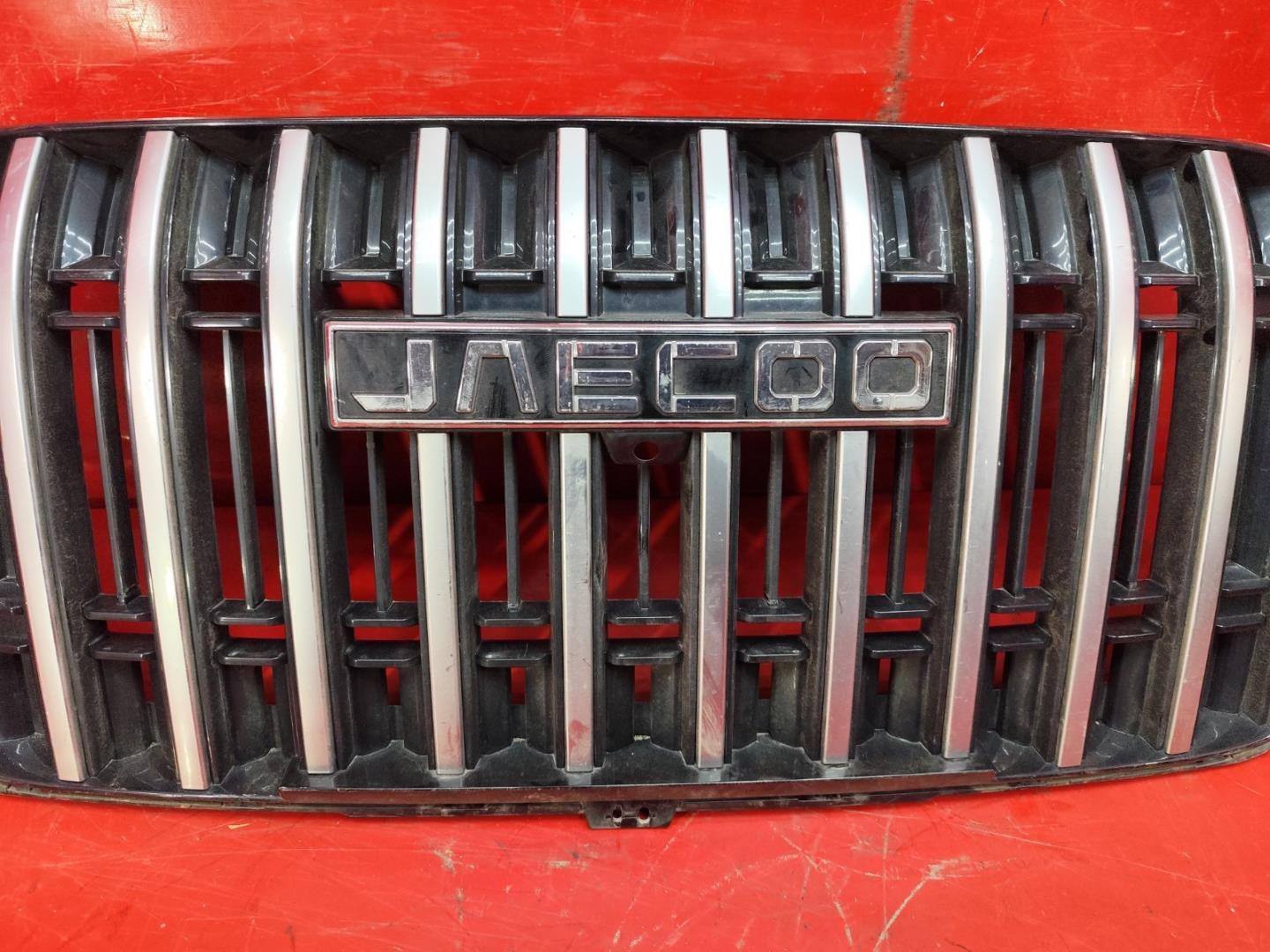 Решетка радиатора