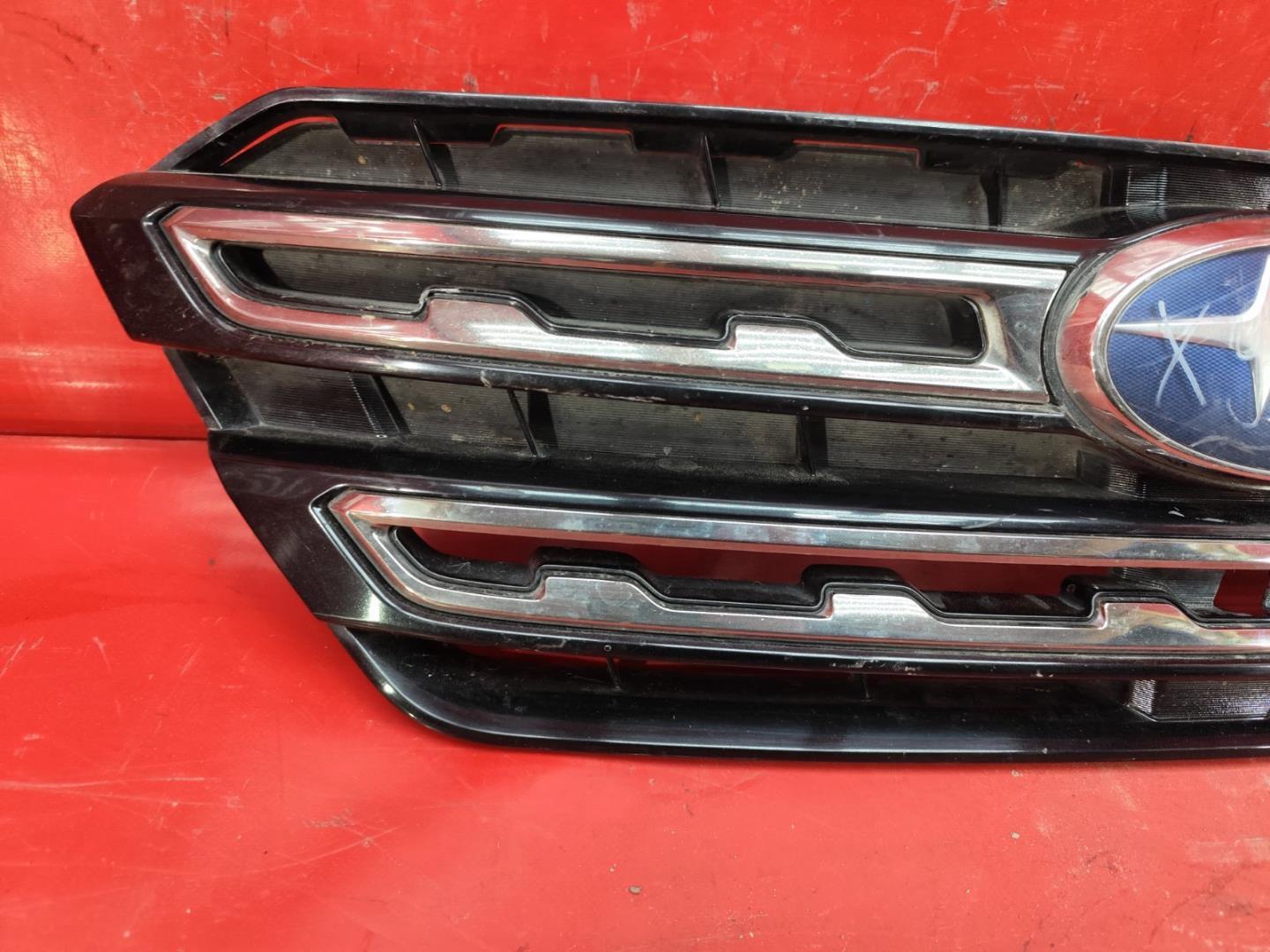 Решетка радиатора