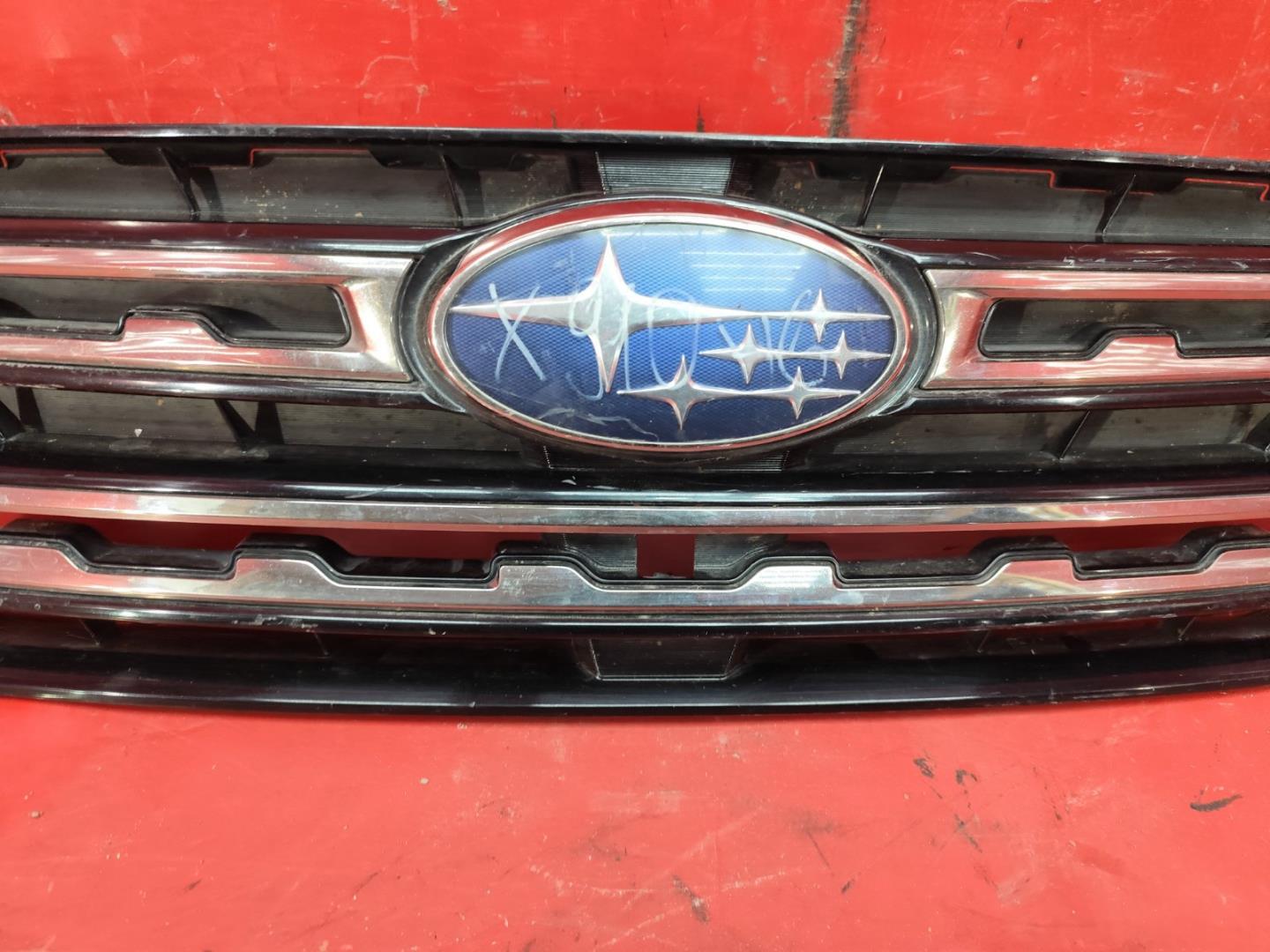 Решетка радиатора