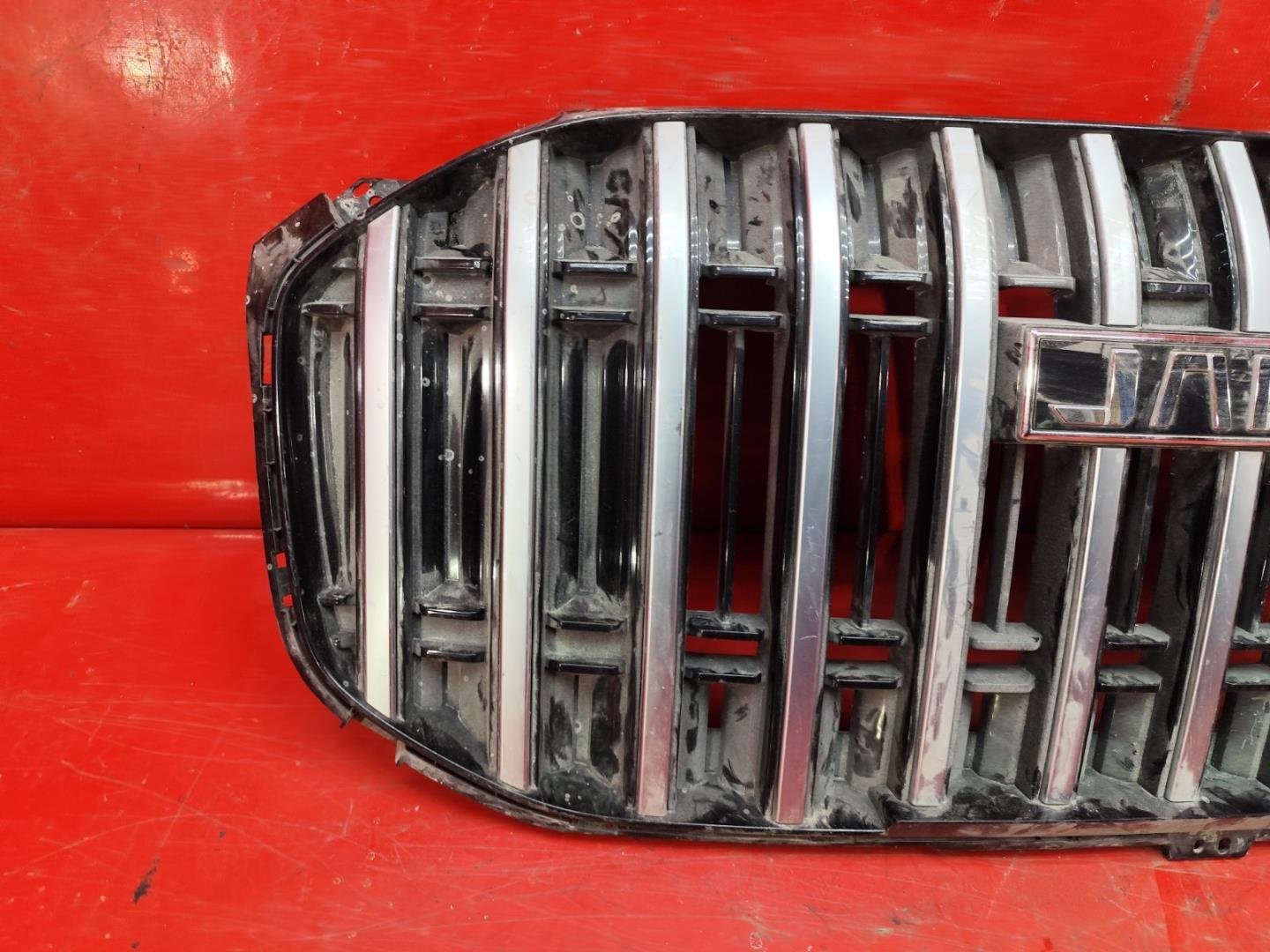 Решетка радиатора