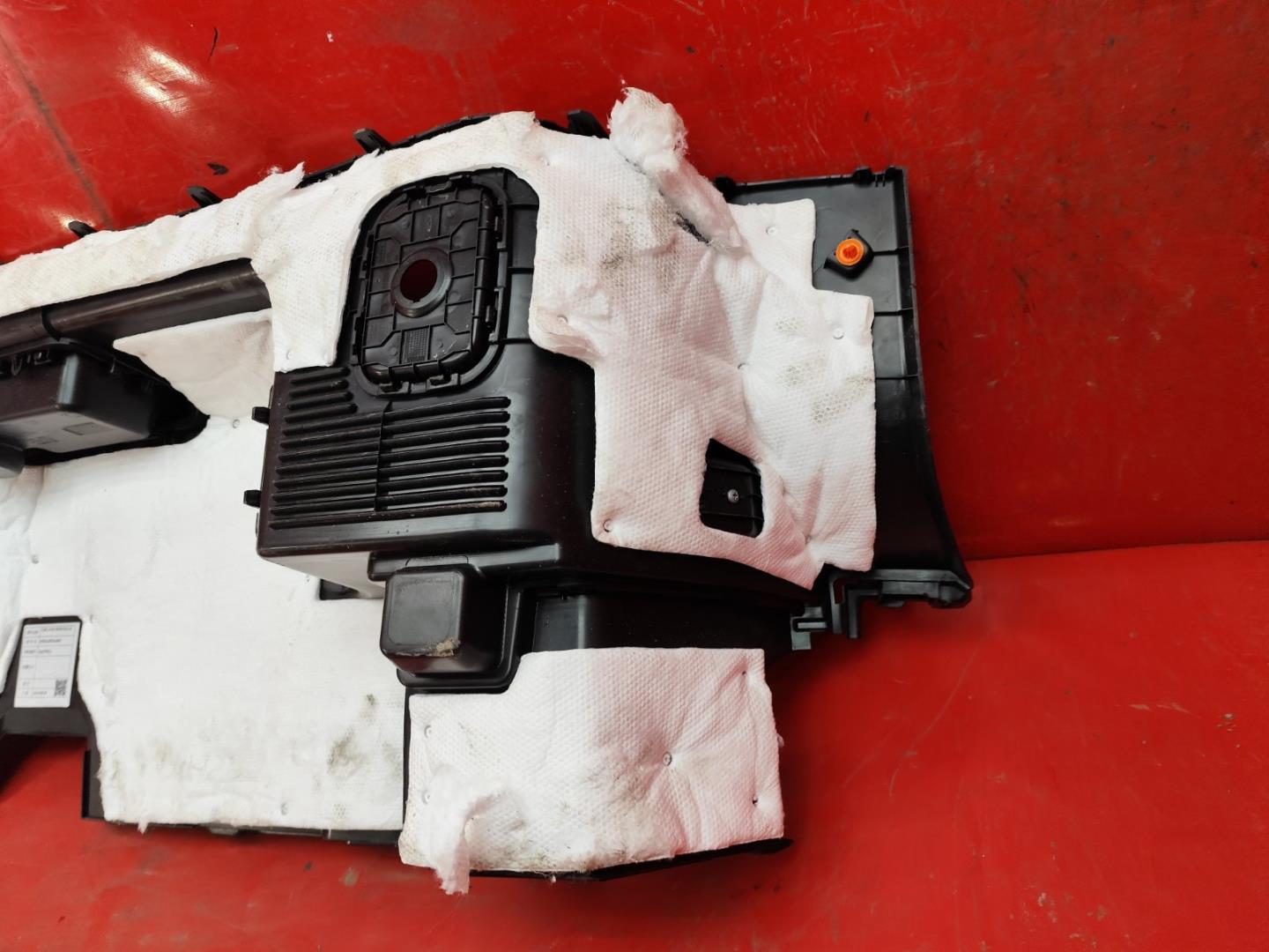 Обшивка багажника