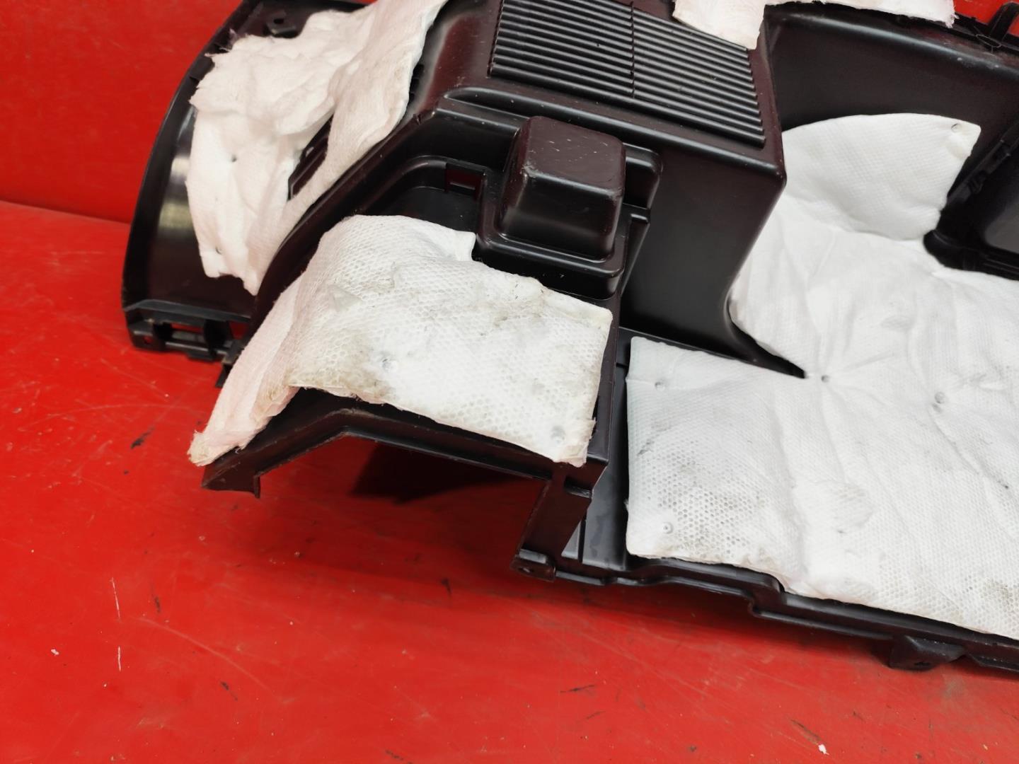 Обшивка багажника