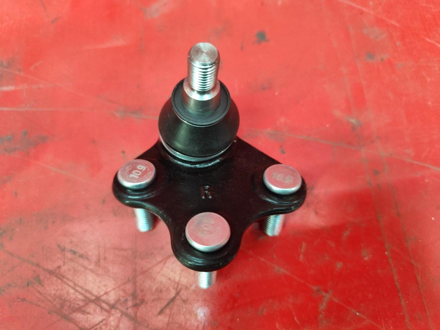 Опора шаровая нижняя