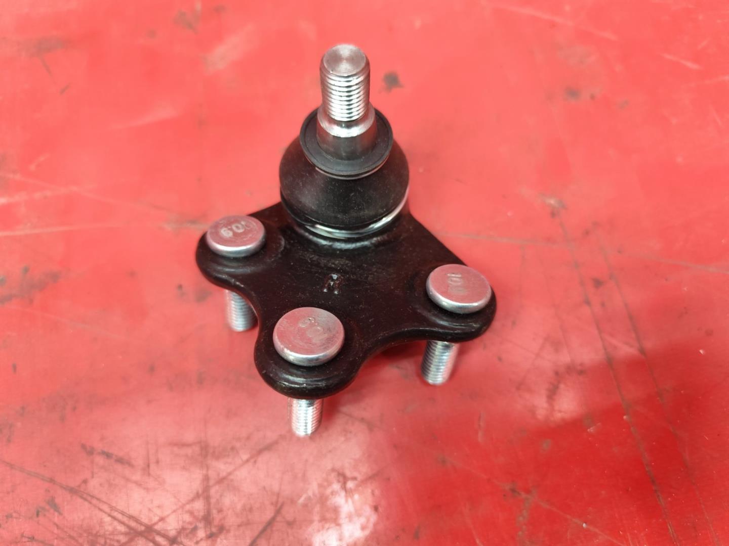 Опора шаровая нижняя