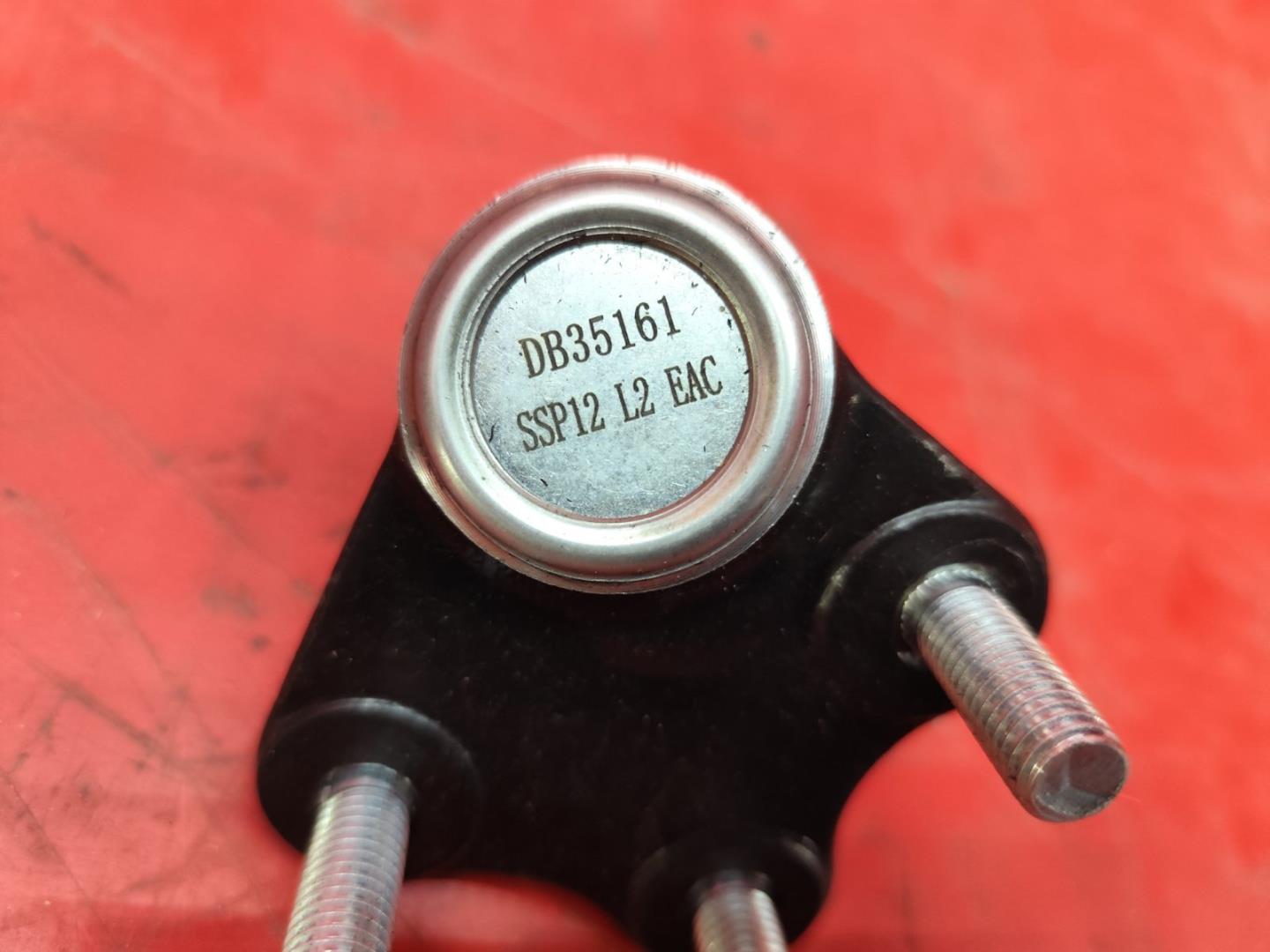 Опора шаровая нижняя