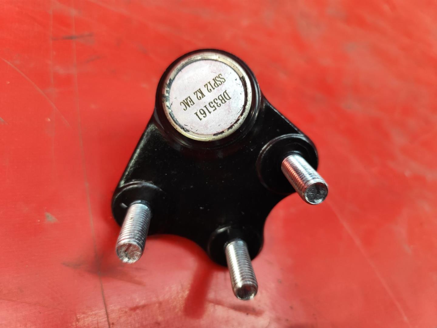 Опора шаровая нижняя