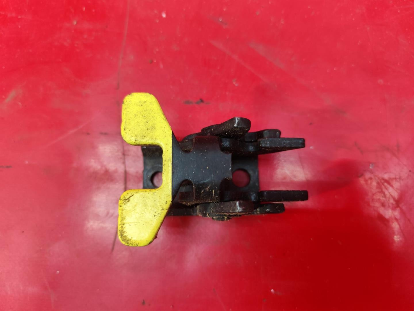 Замок двери распашной