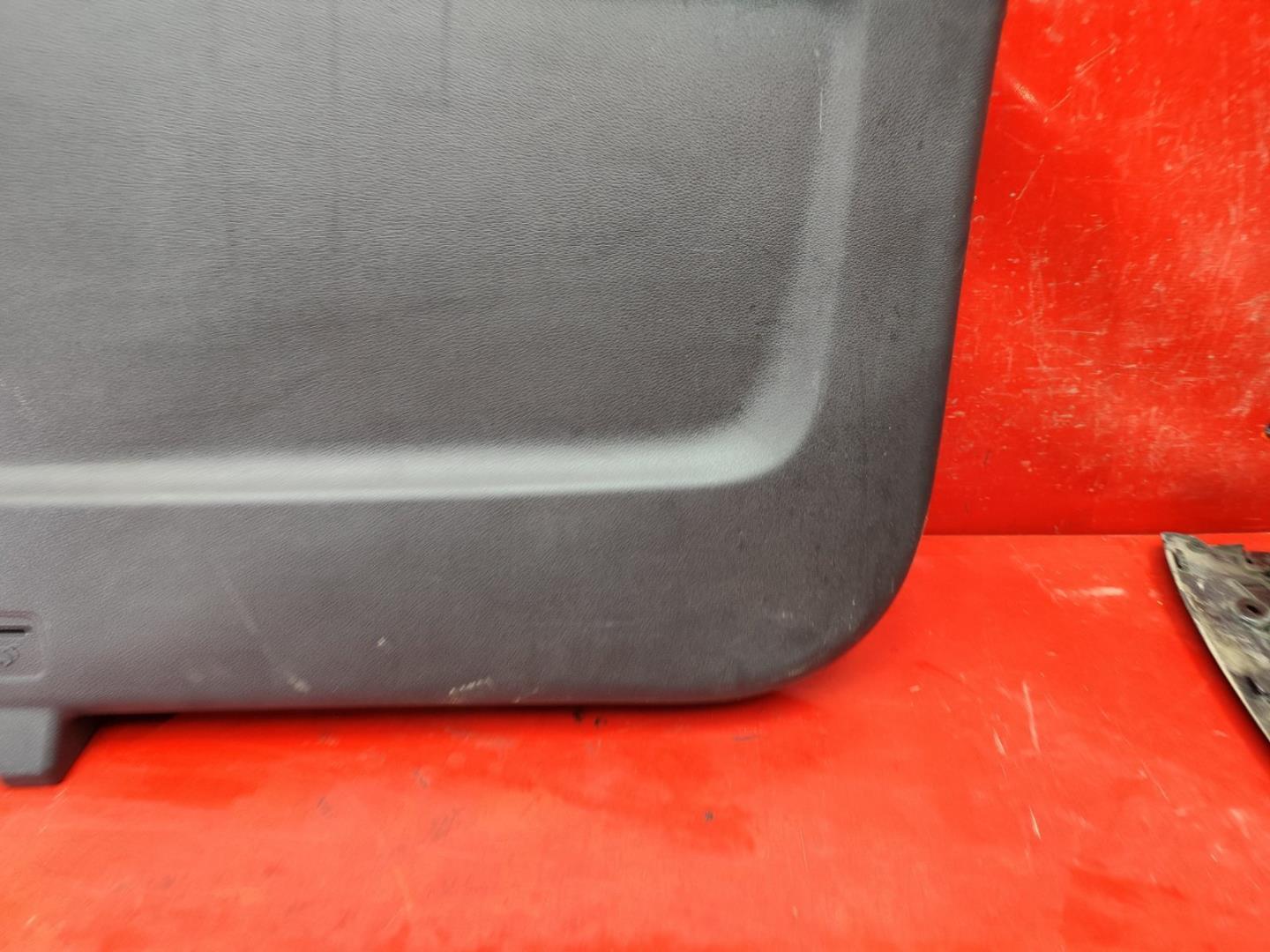 Обшивка багажника