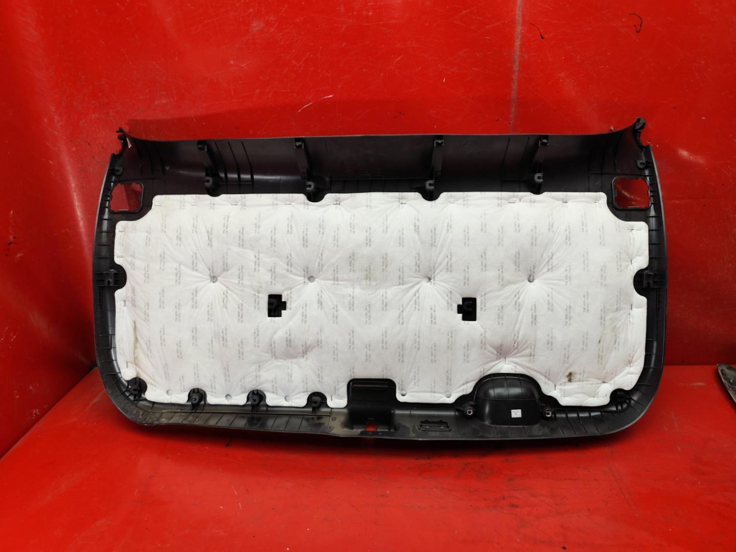 Обшивка багажника