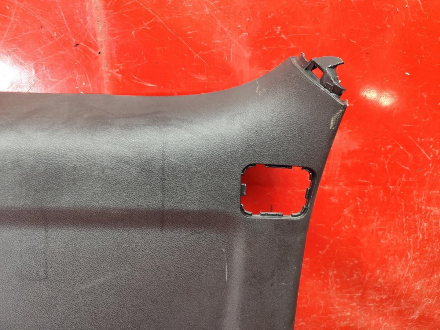 Обшивка багажника