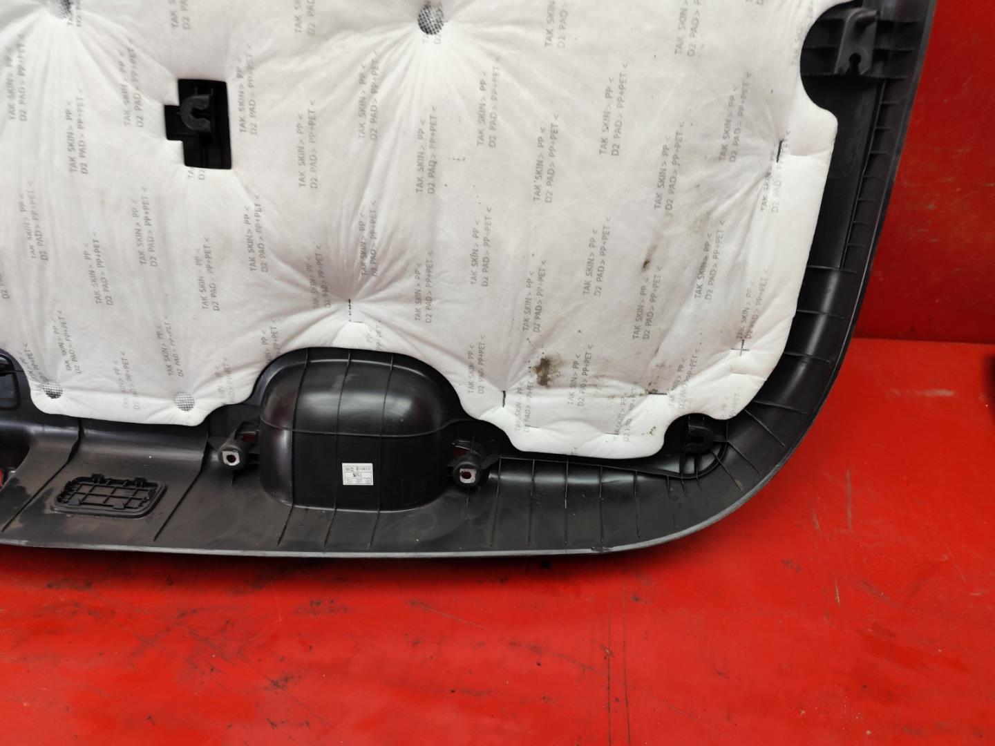 Обшивка багажника