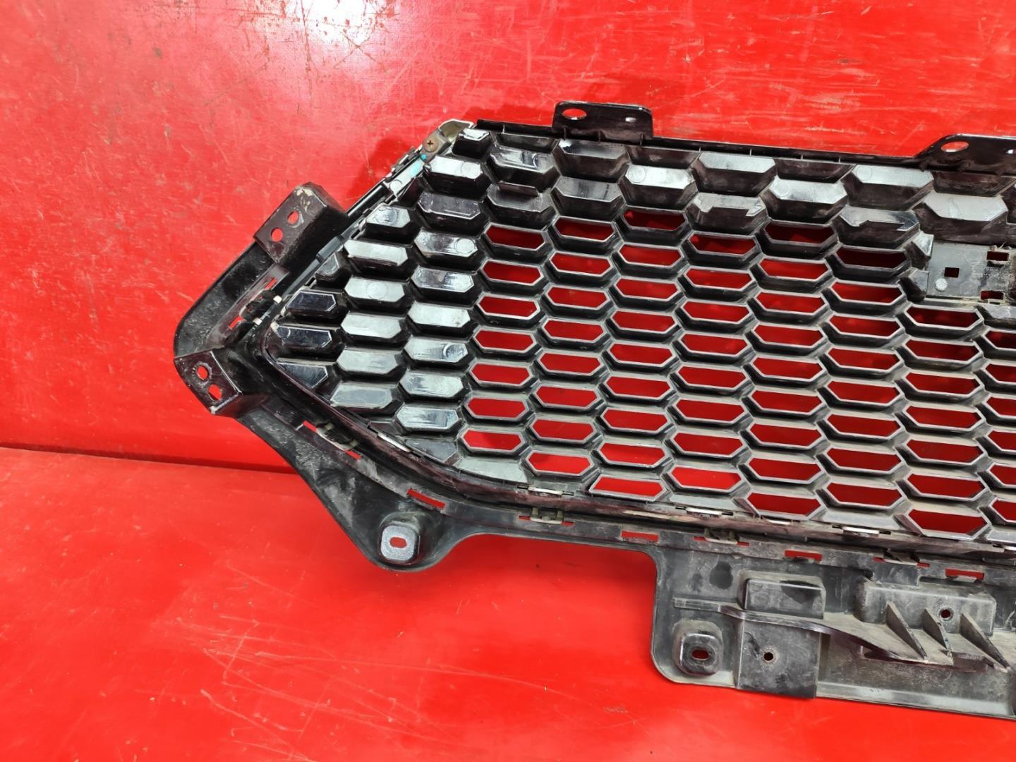 Решетка радиатора