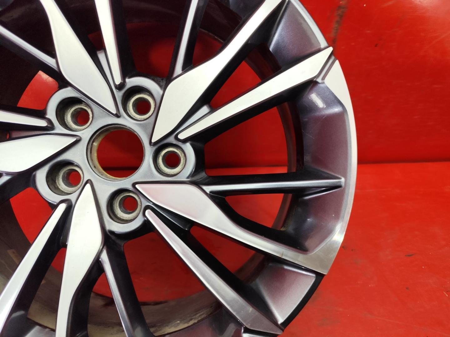 Диск колесный литой легкий сплав