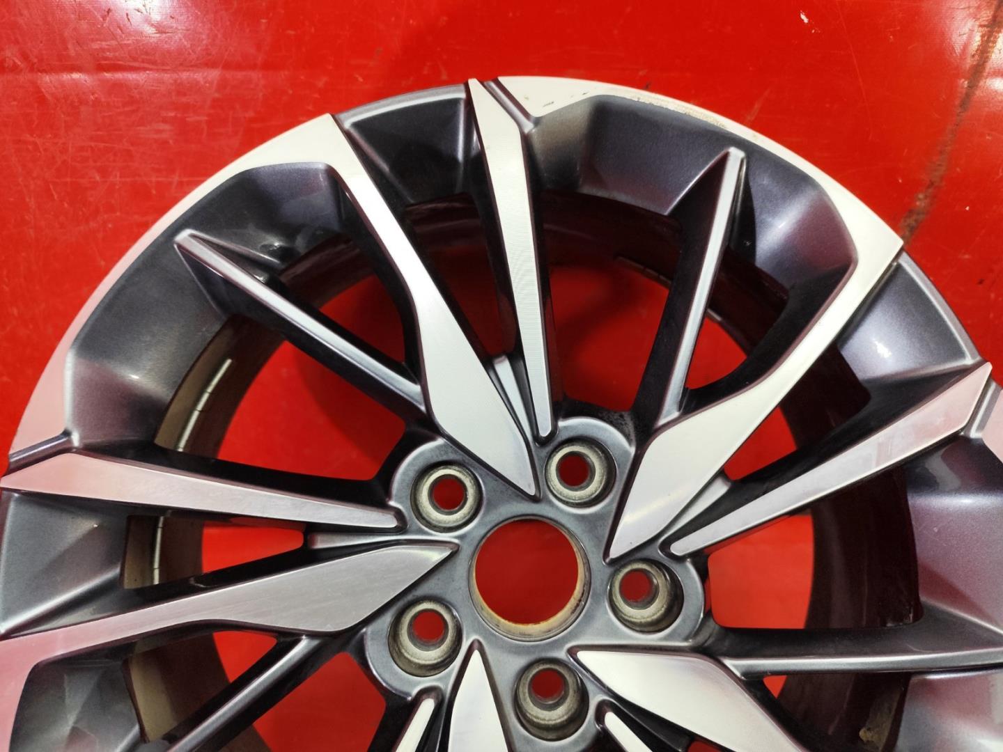 Диск колесный литой легкий сплав