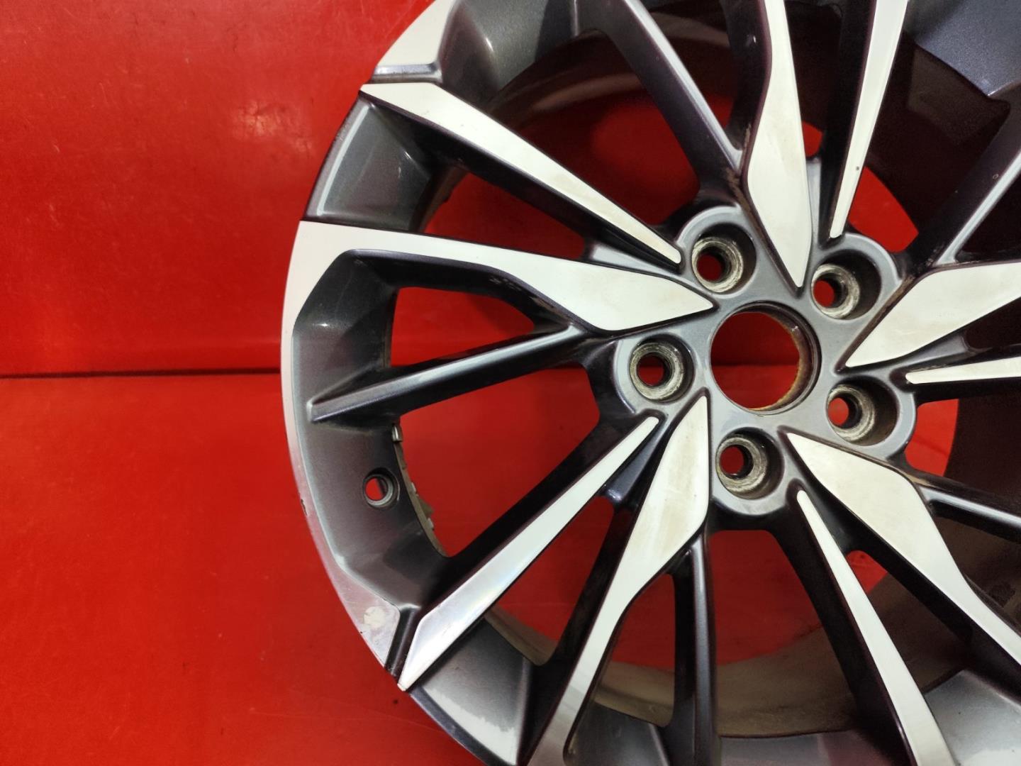 Диск колесный литой легкий сплав