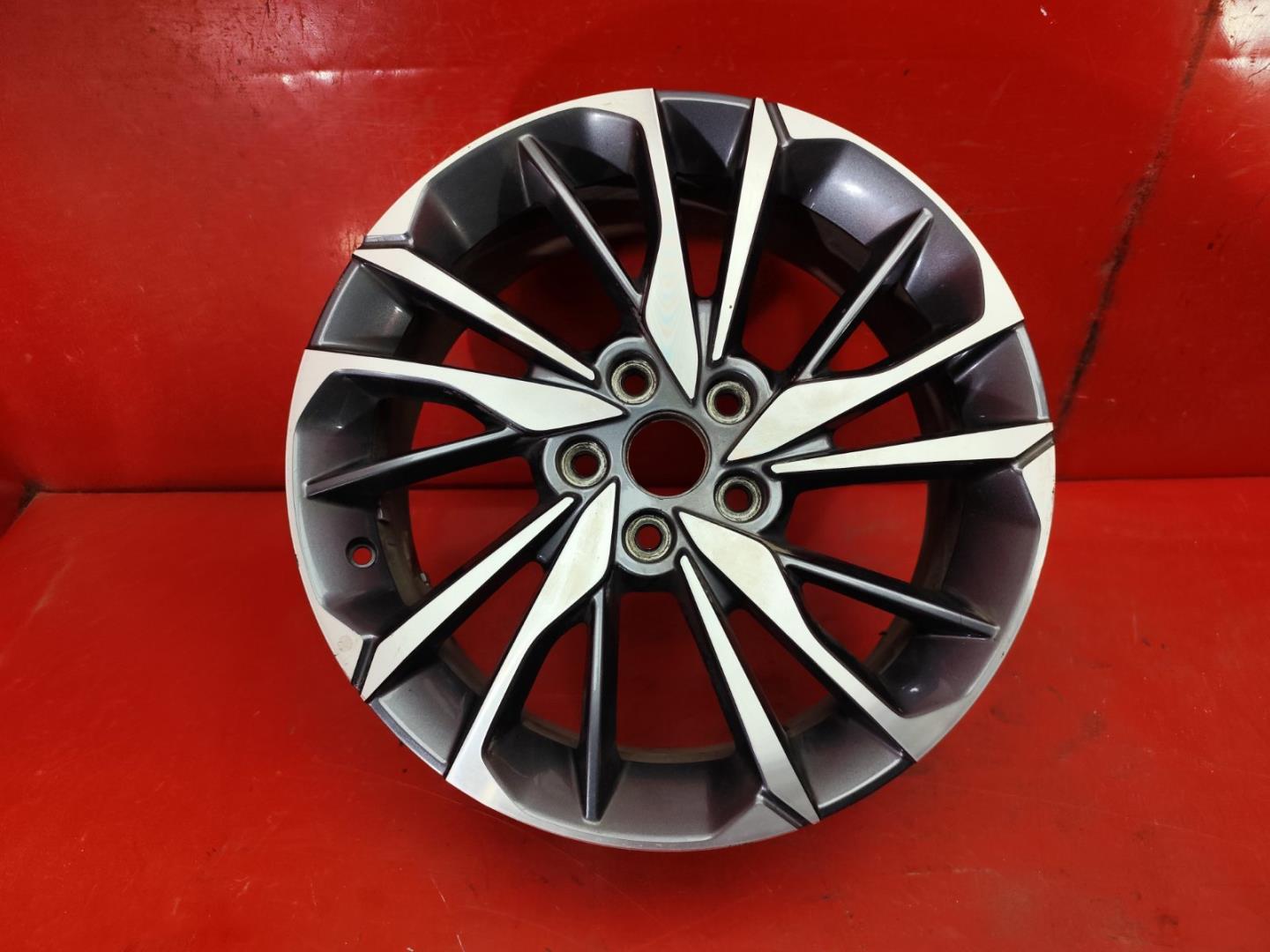 Диск колесный литой легкий сплав