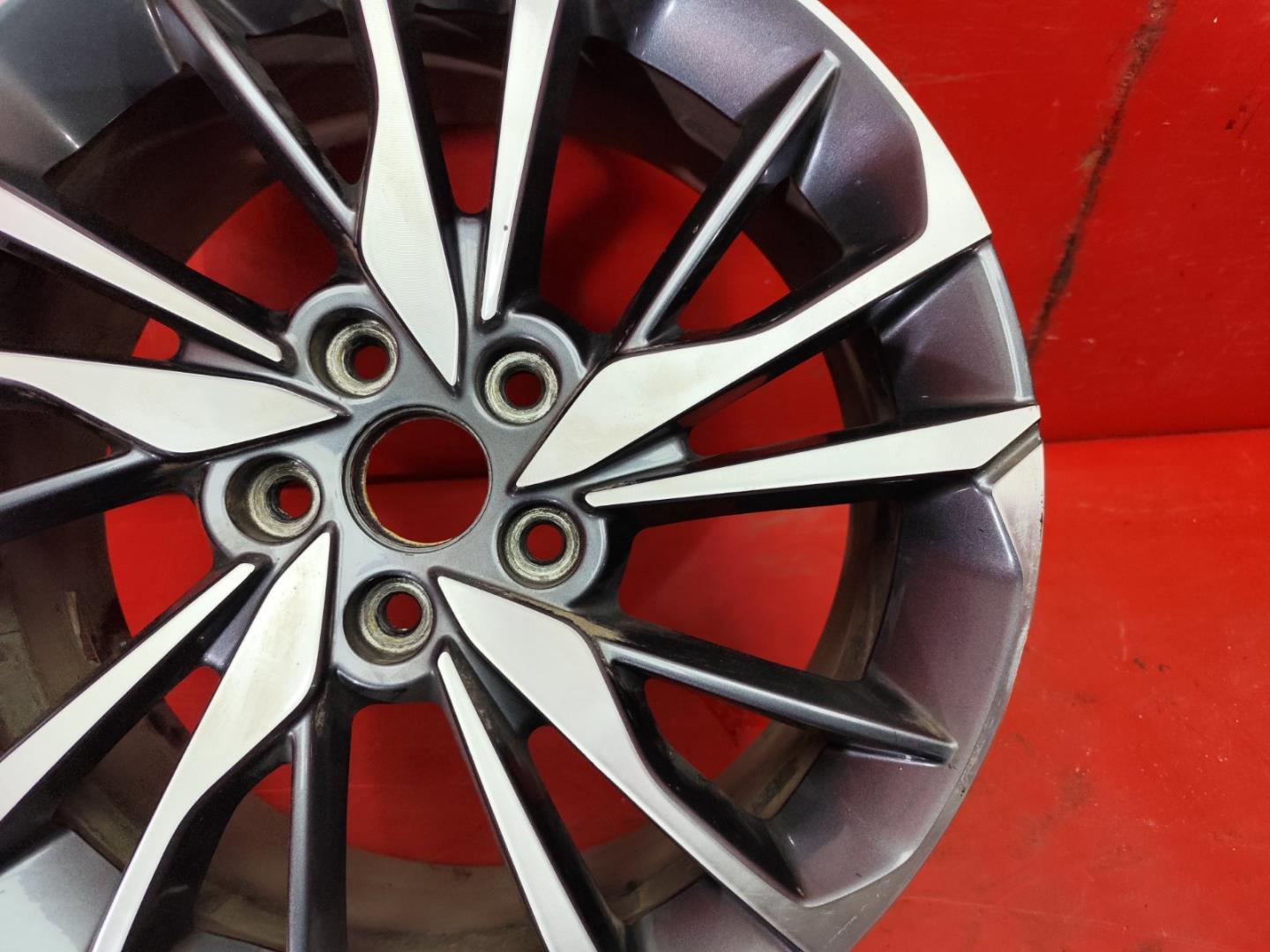 Диск колесный литой легкий сплав