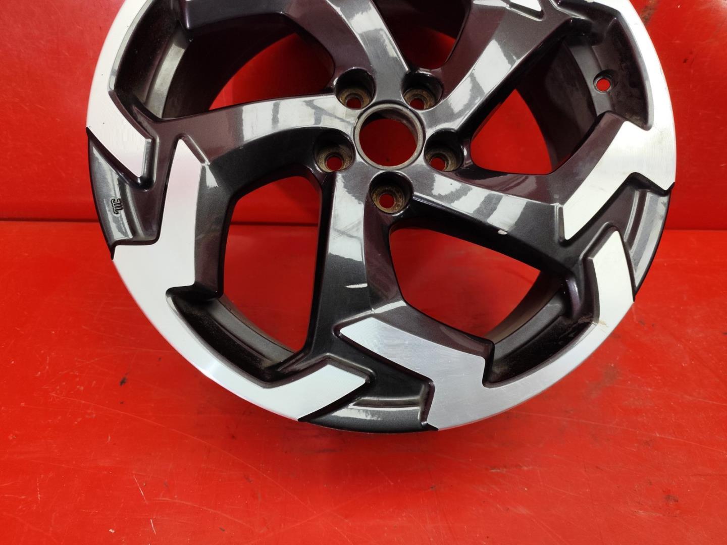 Диск колесный литой легкий сплав