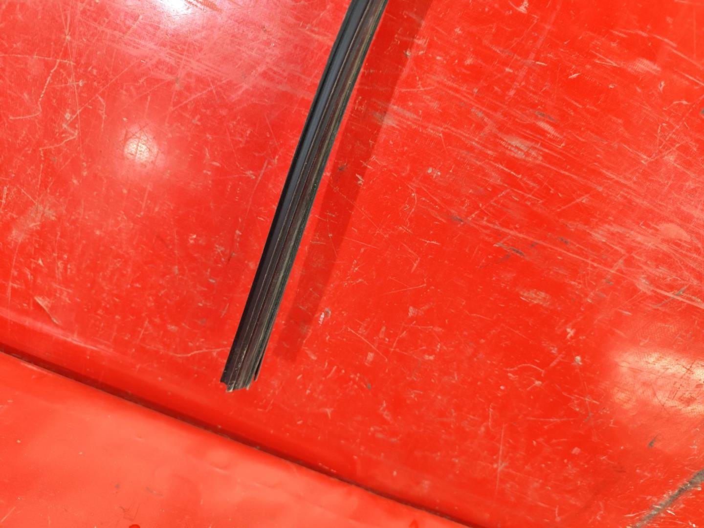 Уплотнитель двери