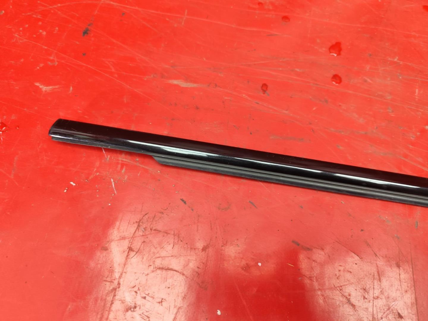 Молдинг двери