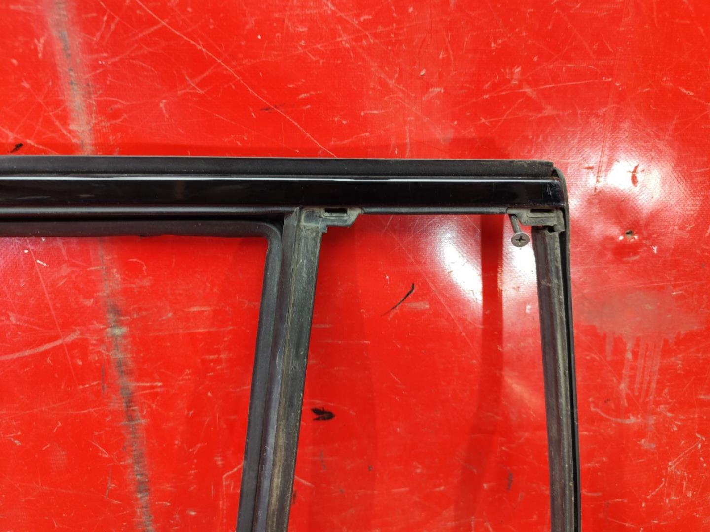 Уплотнитель двери