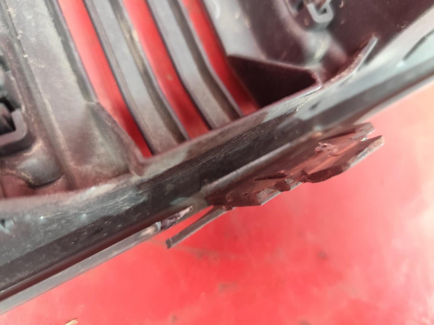 Решетка радиатора