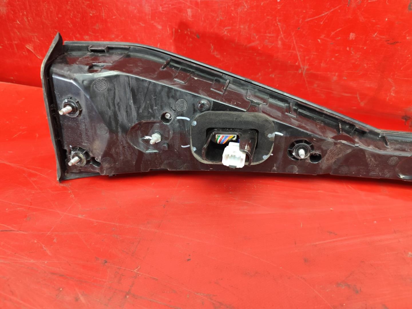 Фонарь задний