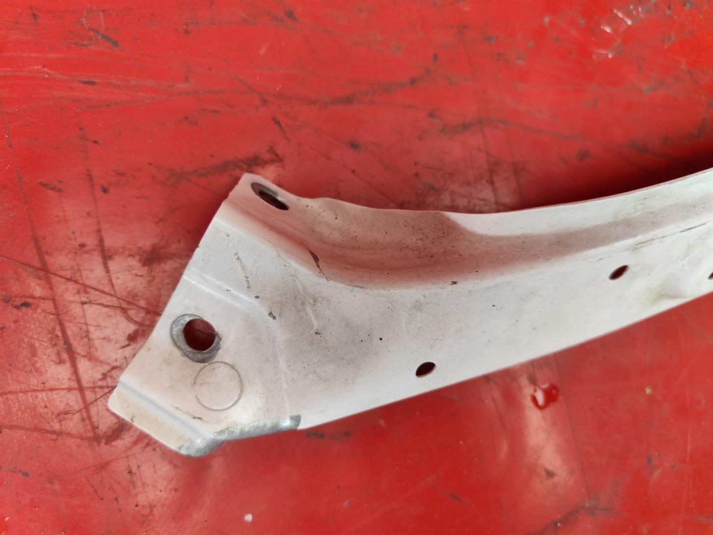 Кронштейн крепежный вспомогательный (разного назначения)