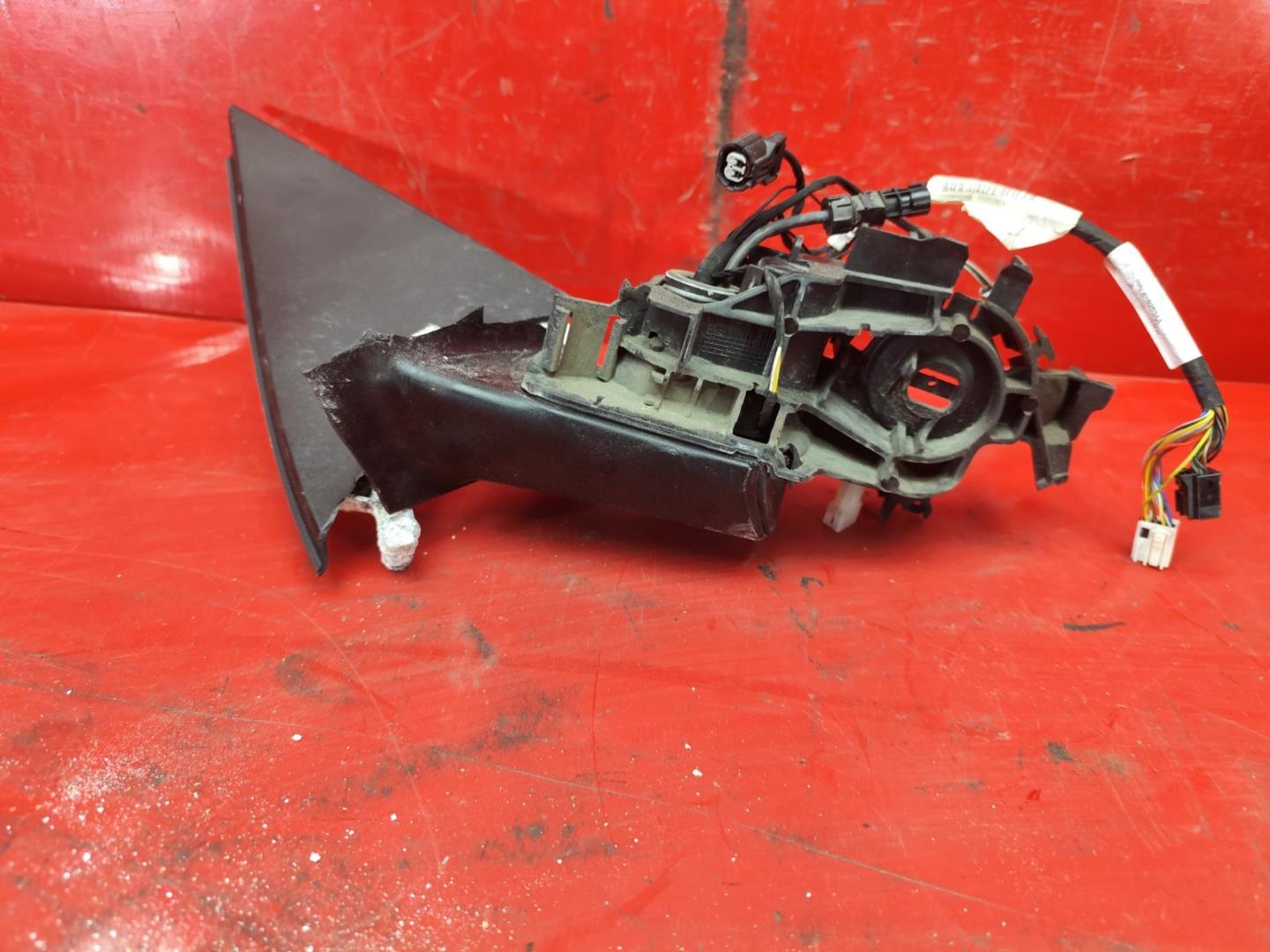 Кронштейн зеркала