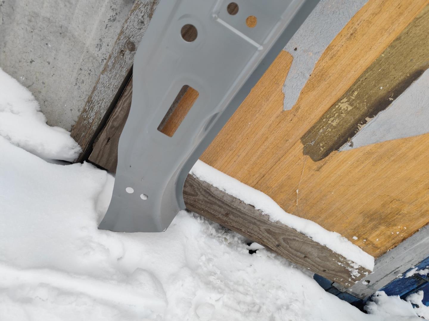 Кузовной элемент