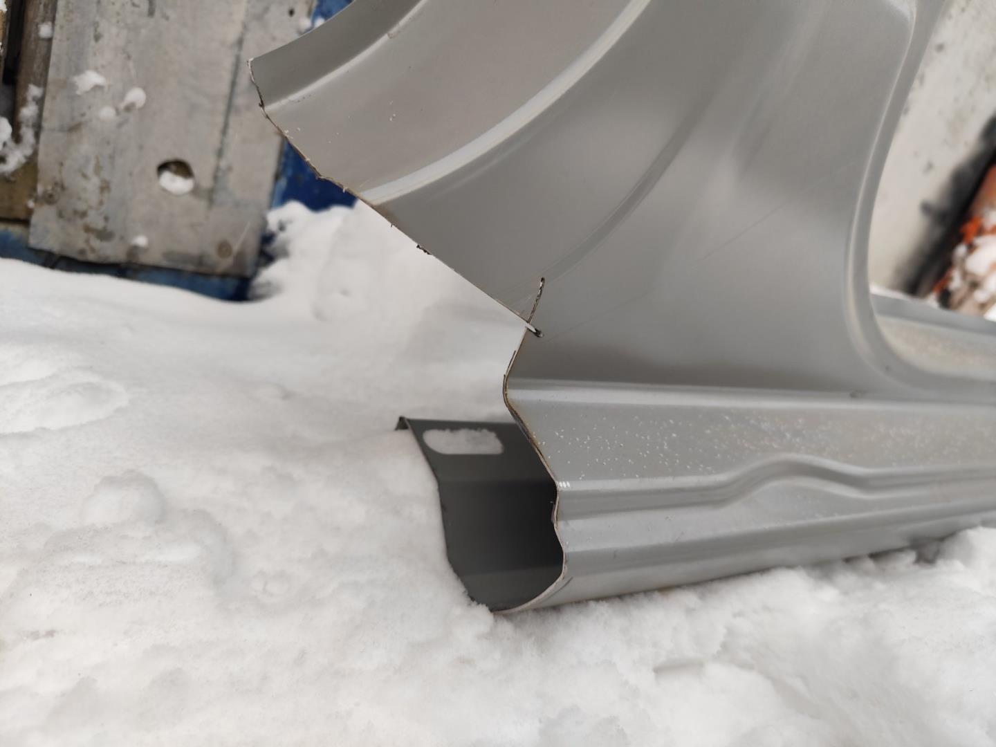 Кузовной элемент