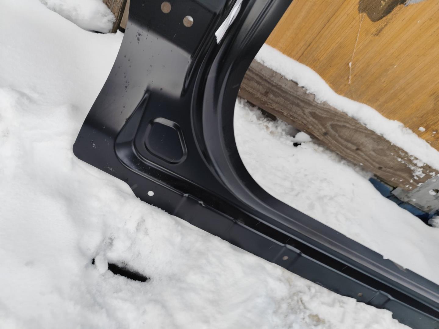 Кузовной элемент