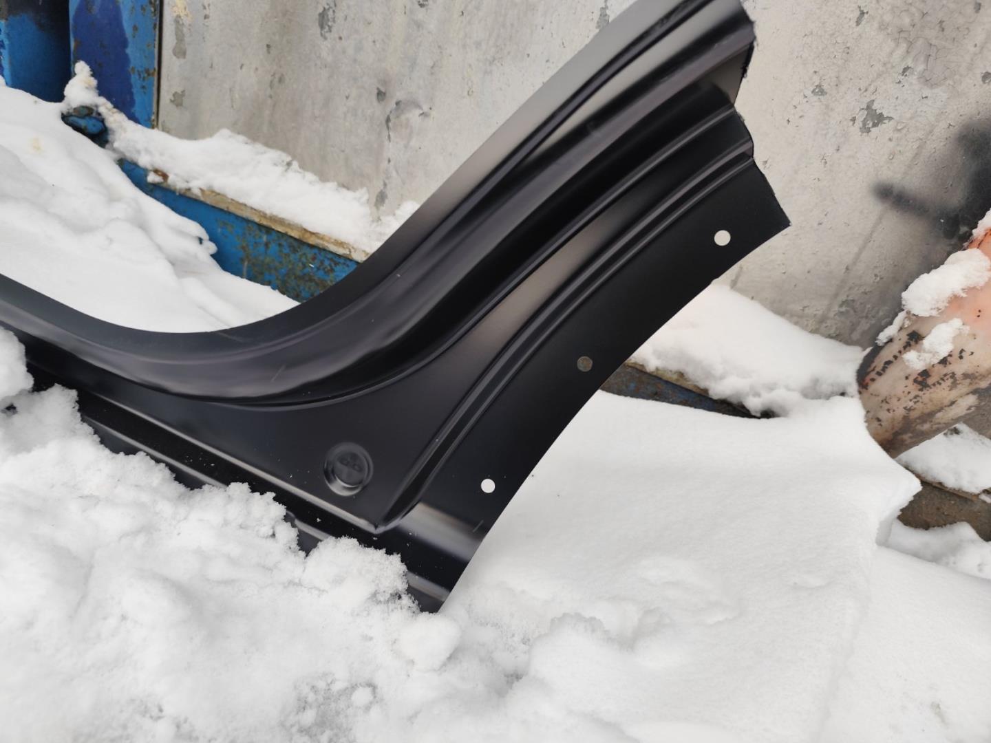 Кузовной элемент