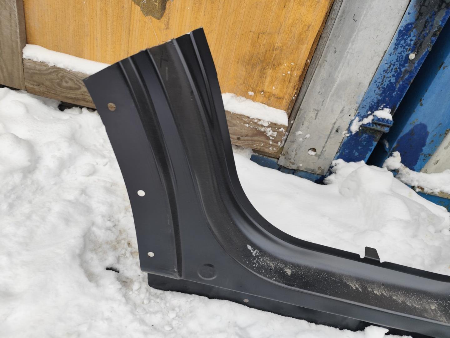 Кузовной элемент