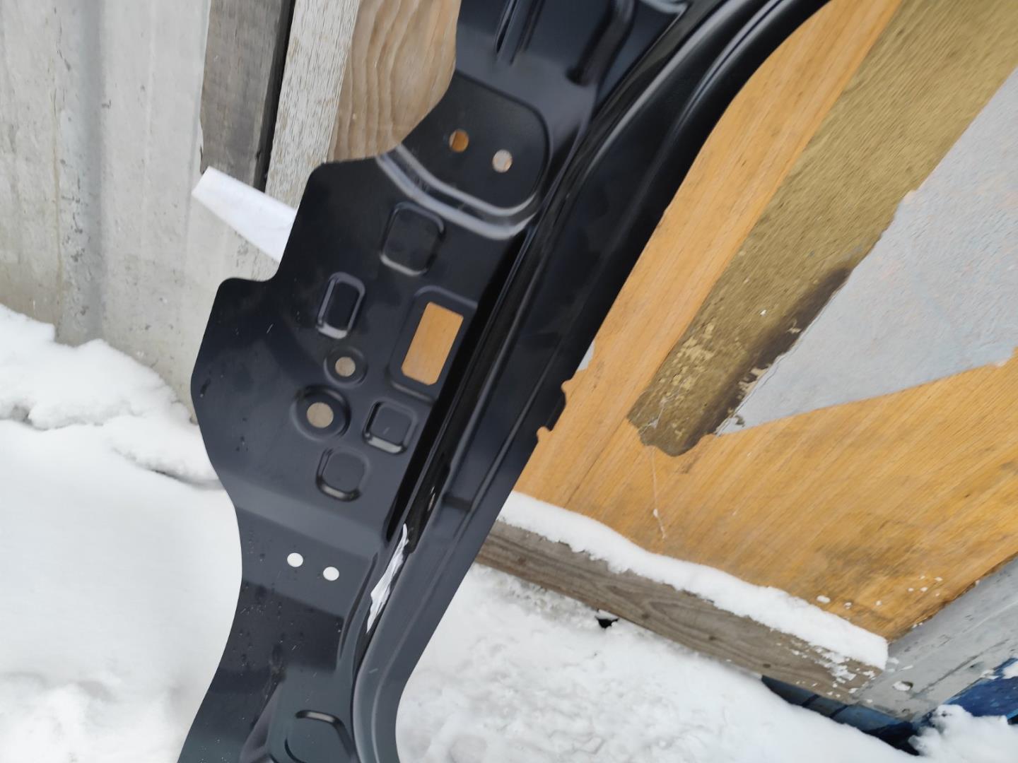 Кузовной элемент