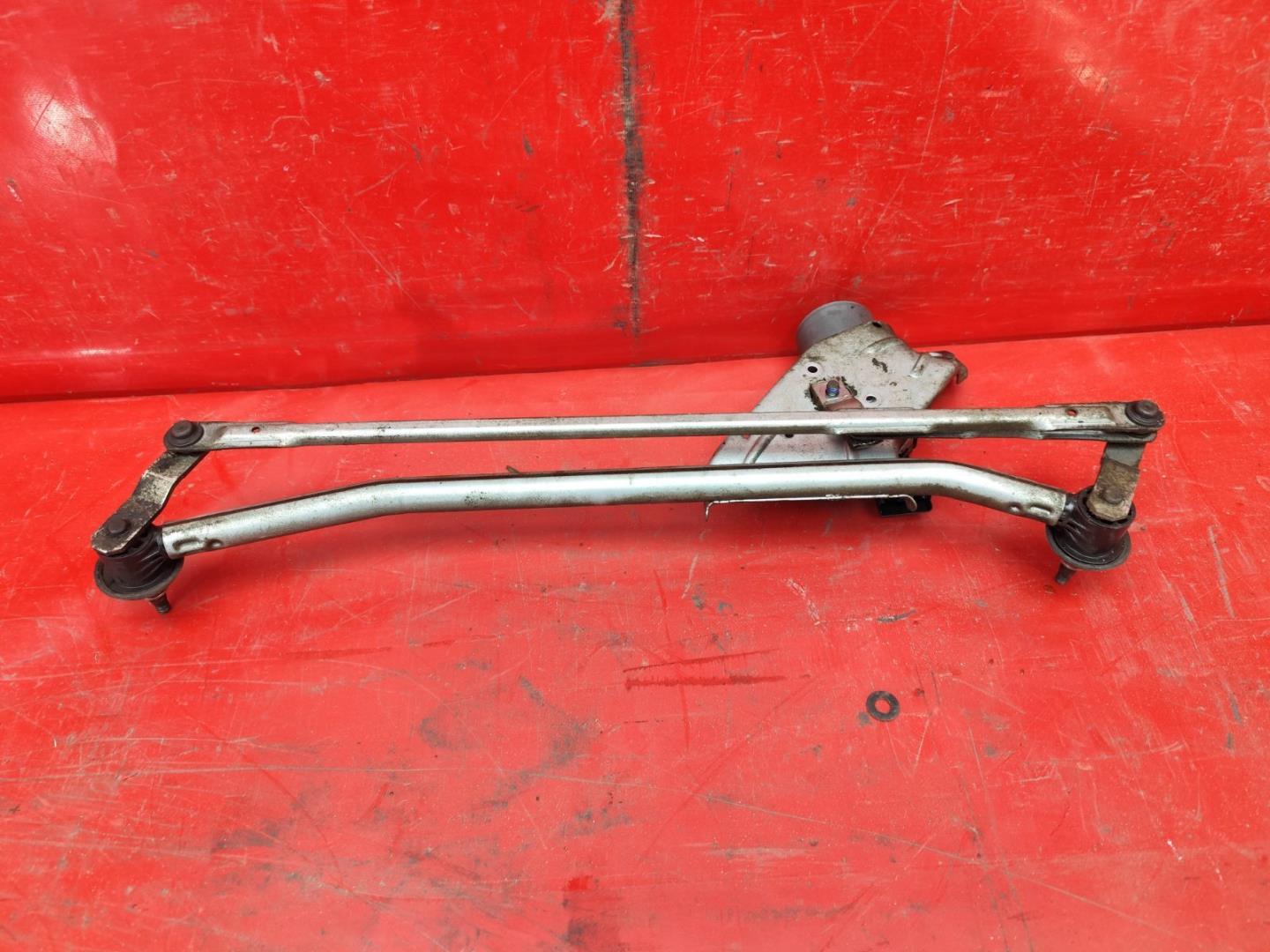 Трапеция стеклоочистителей