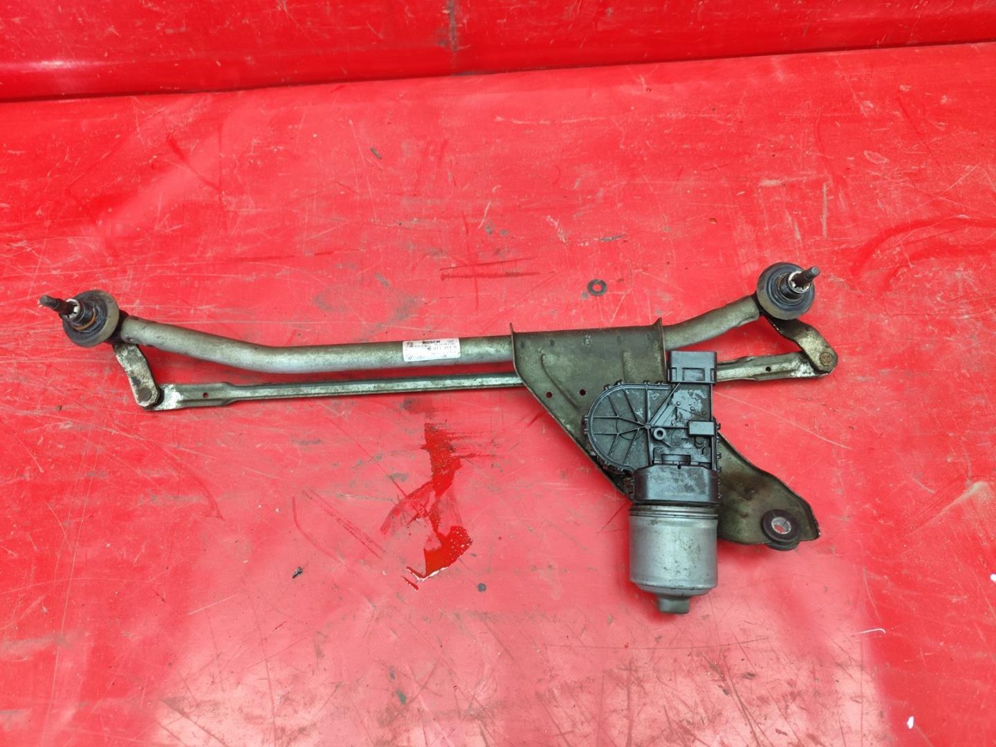 Трапеция стеклоочистителей