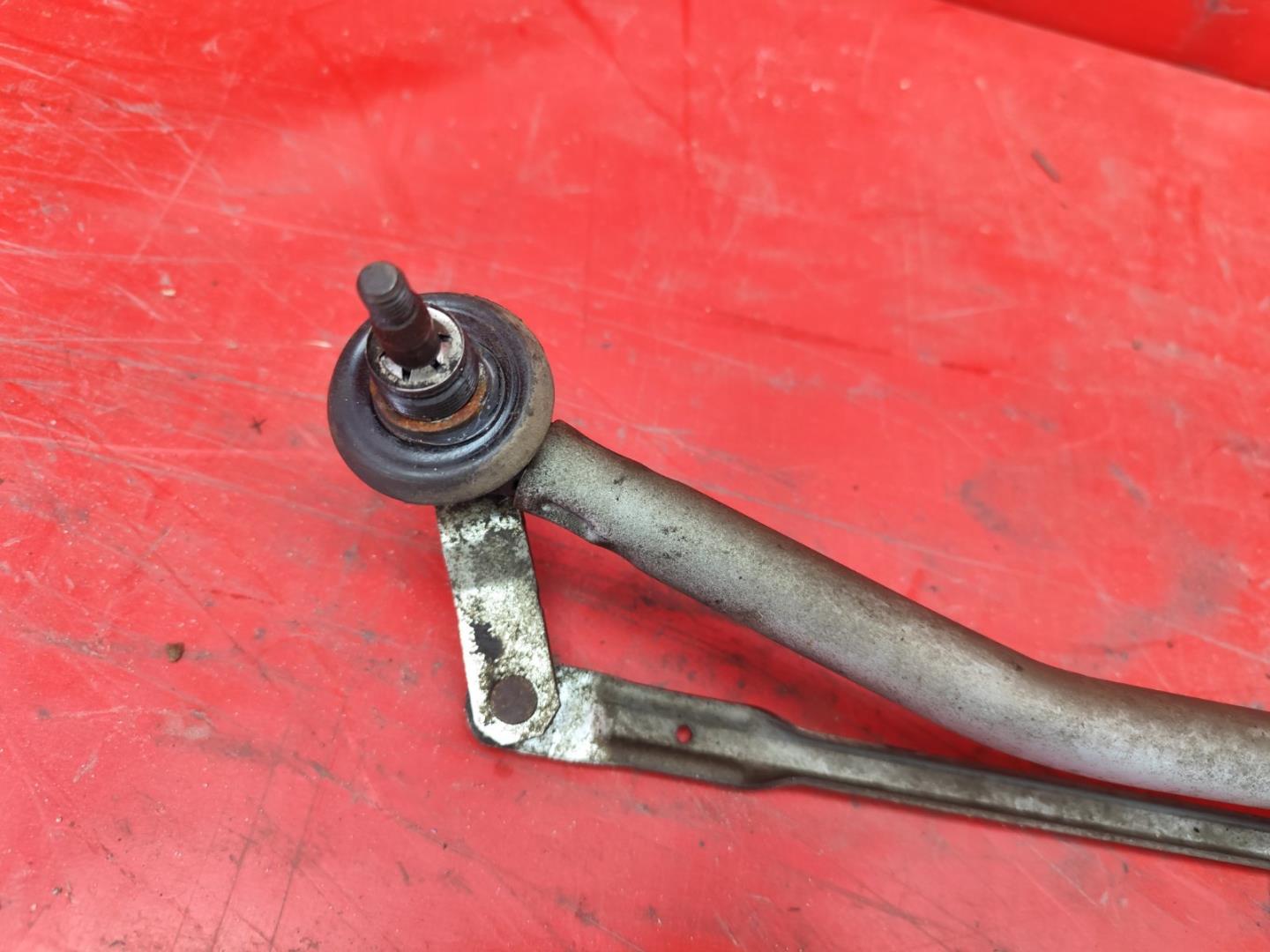 Трапеция стеклоочистителей