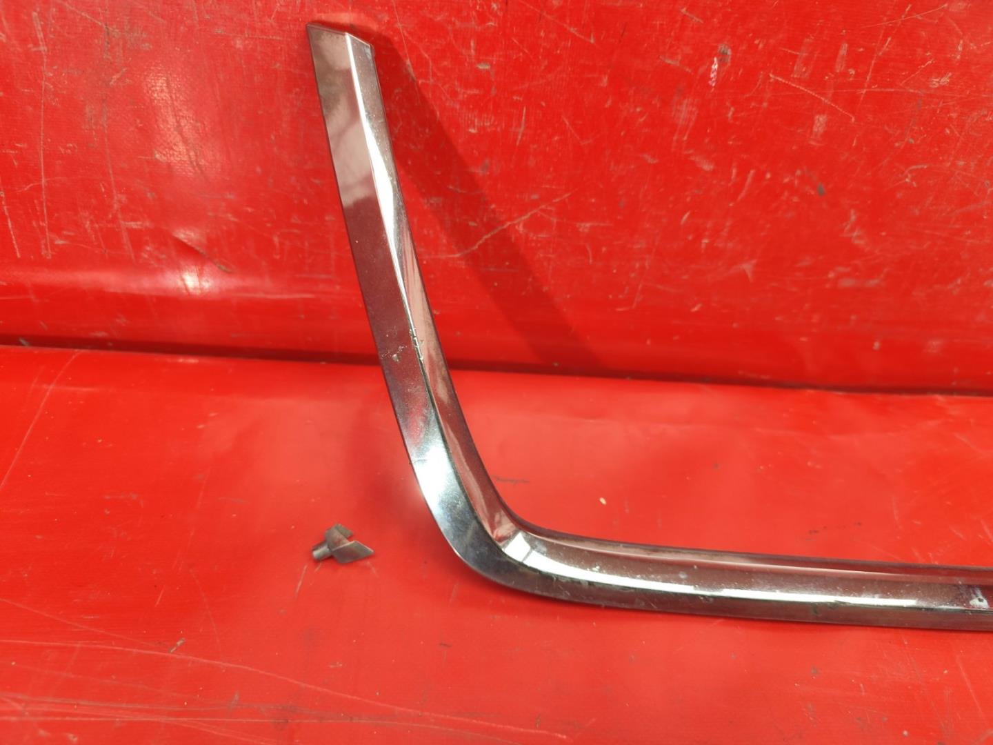 Накладка на решетку радиатора