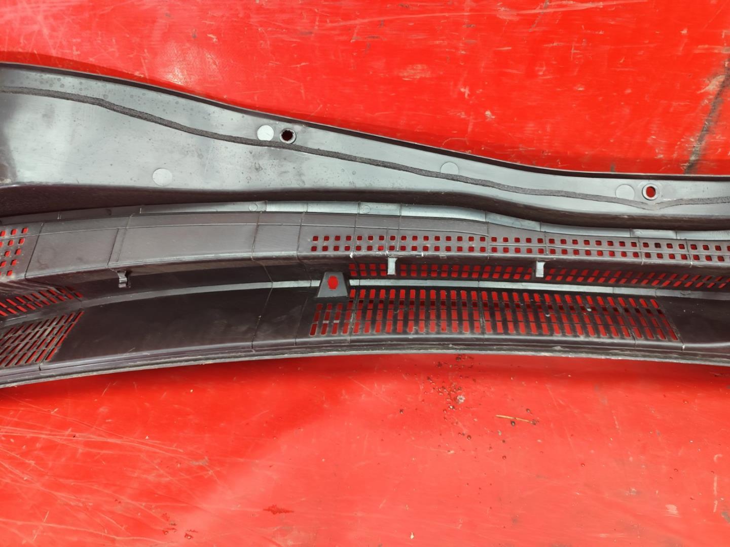 Решетка стеклоочистителей (Жабо)