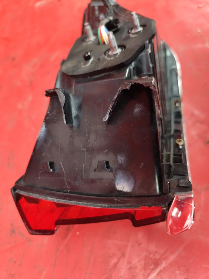 Фонарь задний